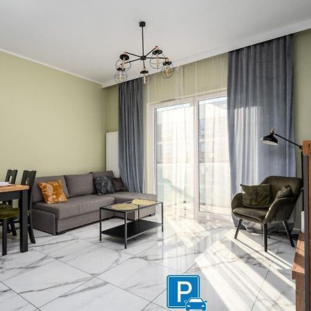 Prymasa Tysiaclecia 83A Separate Bedroom Free Garage By Perfect Apart 634 Варшава Екстериор снимка